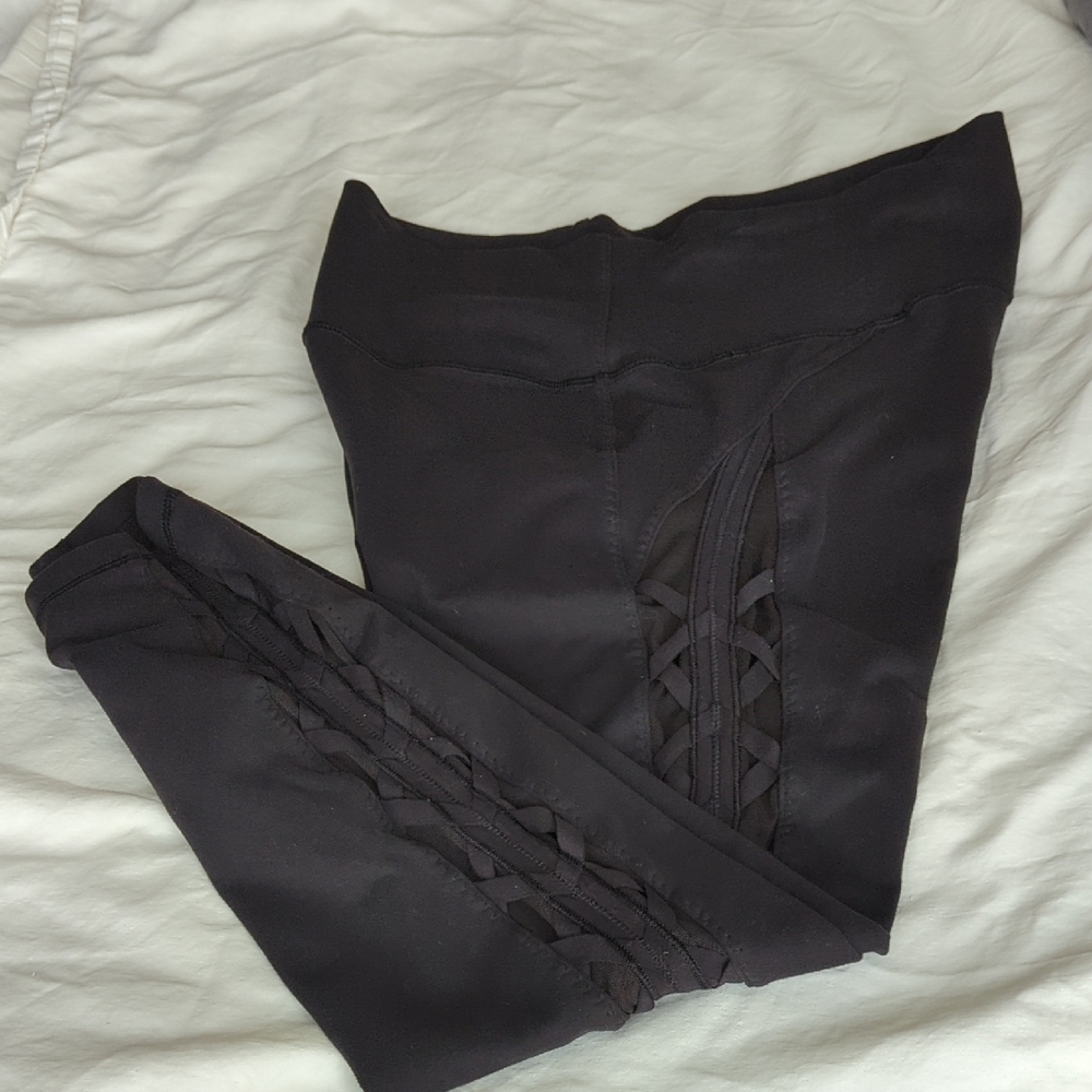Lululemon Black Leggings with Side Accents - Picture 3 of 7